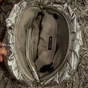 Silver clutch 💼((((NEVER WORN))))